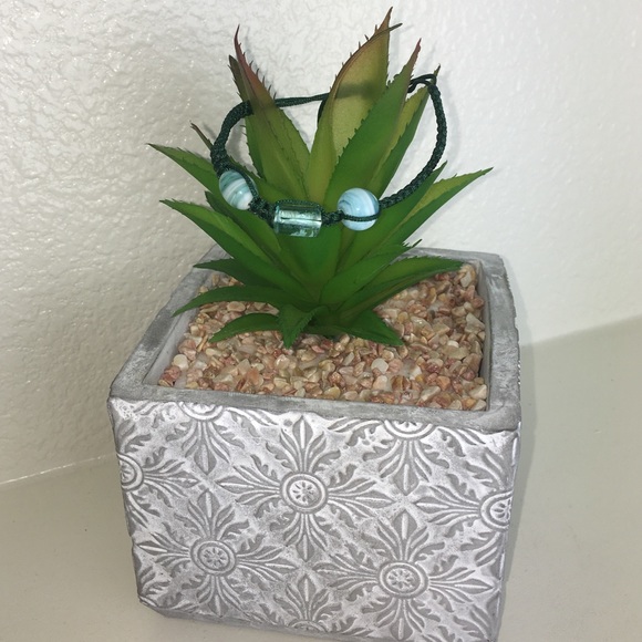 Handmade Chinese Knotting Bracelet W/ Glass Beads - Picture 2 of 8